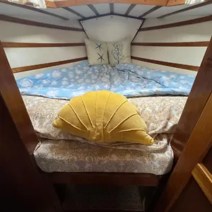Experience Fantastique De Berce Par La Pres De Barcelona Hotel en barco